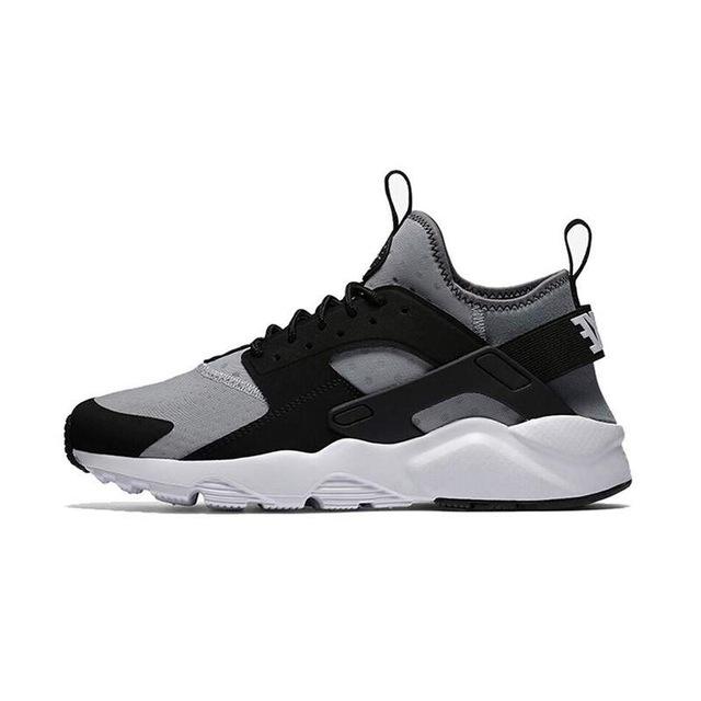 NIKE AIR HUARACHE - TrendzShoe